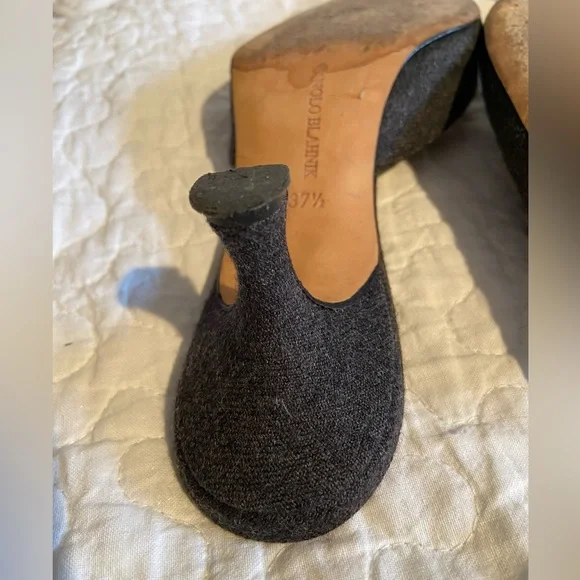MANOLO BLAHNIK Dark Gray Pointed-Toe Coin Mules size 37.5 - Picture 8 of 14